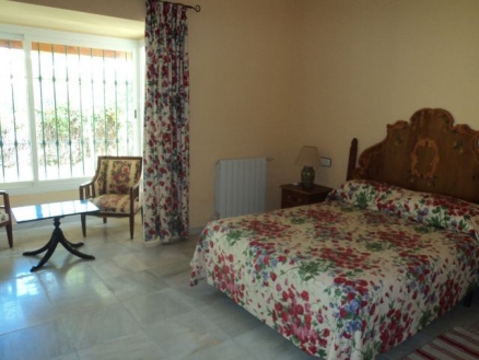 Malaga property | 3 bedroom Villa 282196