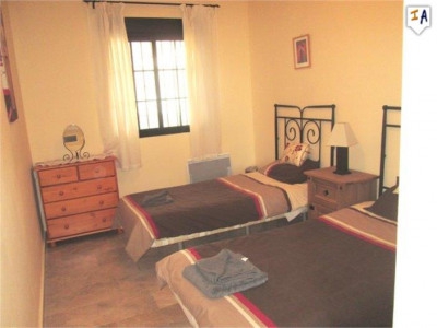 Iznalloz property: Apartment for sale in Iznalloz, Granada 282259