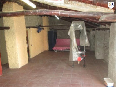 Castillo De Locubin property: Jaen Townhome 282271