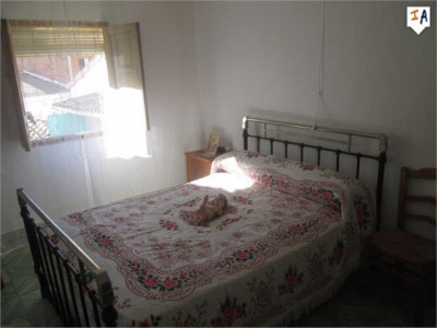 Castillo De Locubin property: Castillo De Locubin, Spain | Townhome for sale 282314
