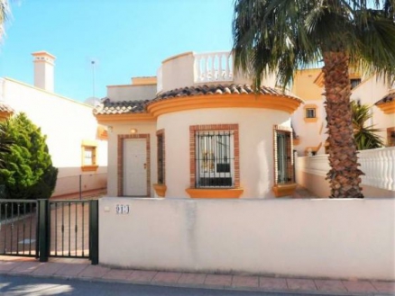 Villa for sale in town 282455