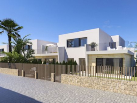 Villa for sale in town, Spain 282458