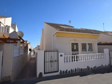 Villa for sale in town 282460