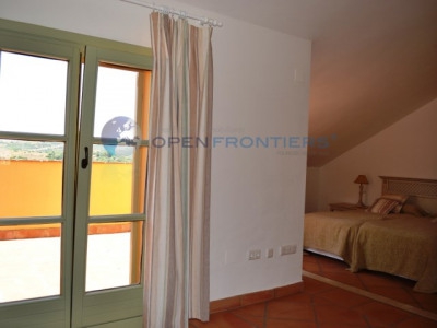 Sotogrande property: Townhome for sale in Sotogrande 282585