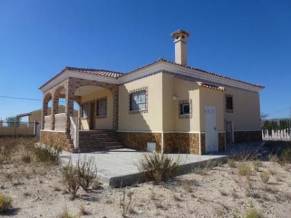 Villa for sale in town 282892