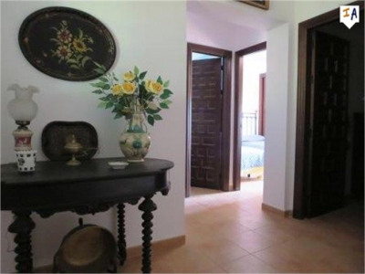 Villa for sale in town, Spain 283039