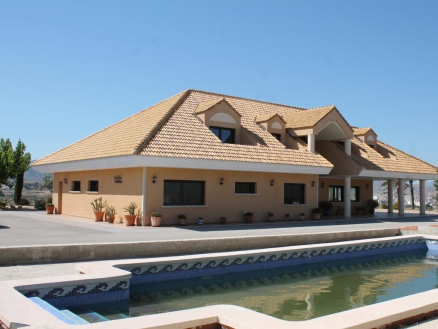 Monovar property: Villa with 5 bedroom in Monovar 283072