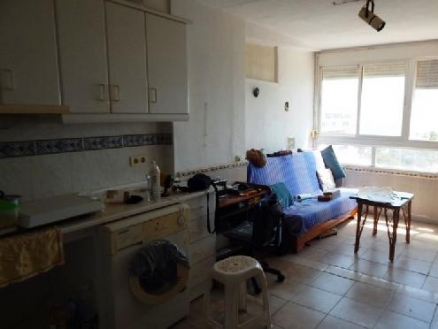 Apartment with 1 bedroom in town, Spain 283079