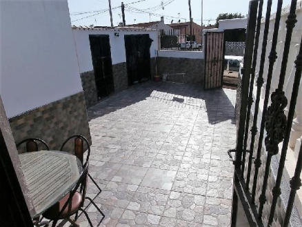 Bungalow for sale in town, Spain 283081