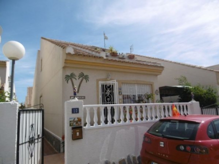 Villa for sale in town 283093