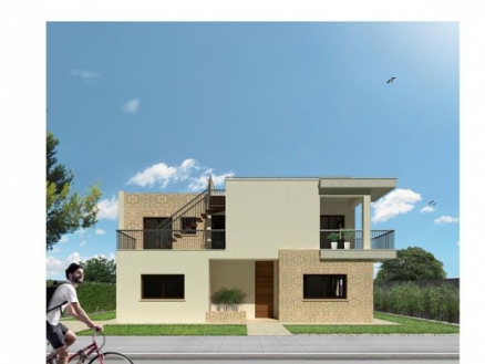 Villa for sale in town, Spain 283095