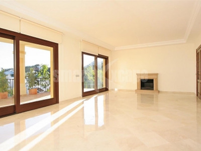 Marbella property: Villa with 4 bedroom in Marbella 283178