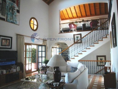 Villa with 5 bedroom in town 283270