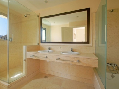 Benahavis property: Apartment with 2 bedroom in Benahavis, Spain 283294