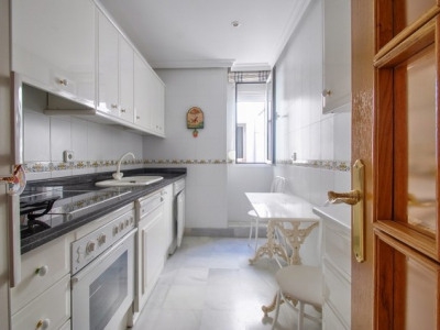 Marbella property: Apartment with 2 bedroom in Marbella 283300