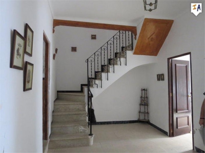 Townhome with 4 bedroom in town, Spain 283530